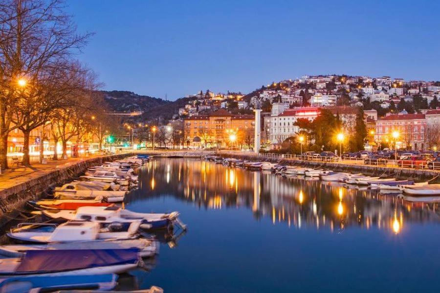 Odeon Apartment And Rooms Rijeka Exterior photo