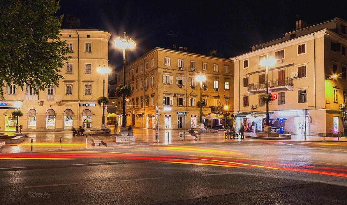 Odeon Apartment And Rooms Rijeka Exterior photo