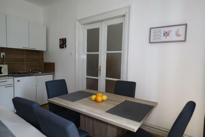 Odeon Apartment And Rooms Rijeka Exterior photo